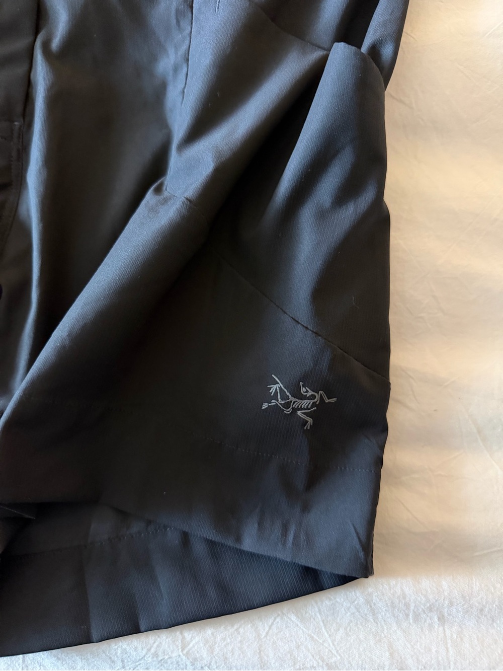 NWT Arcteryx Kyla Romper Womens Size 2 Black Sleeveless Athletic Romper - Picture 4 of 8